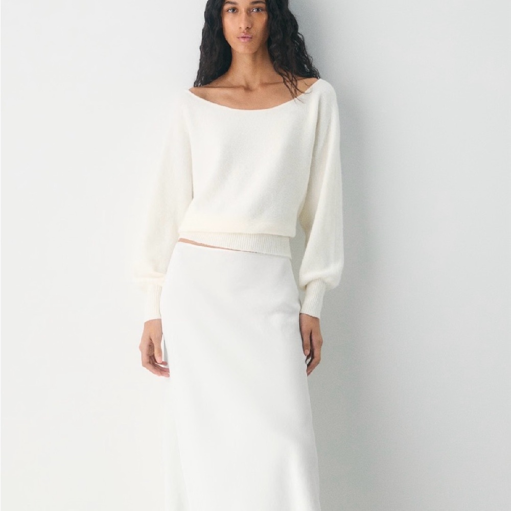 Aritzia Wilfred Rhoda soft spoke sweater.  Light pink Sz Medium. NWT